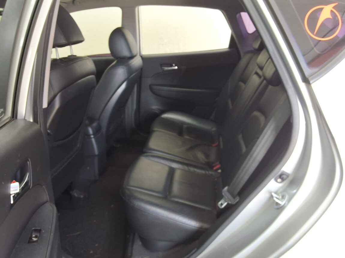 HYUNDAI i30 1.6 VVT PREMIER 2008 - zdjęcie 13