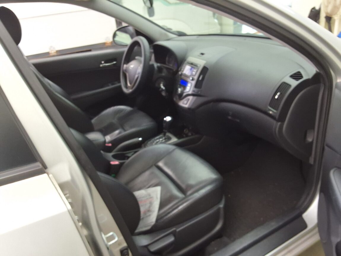 HYUNDAI i30 1.6 VVT PREMIER 2008 - zdjęcie 15