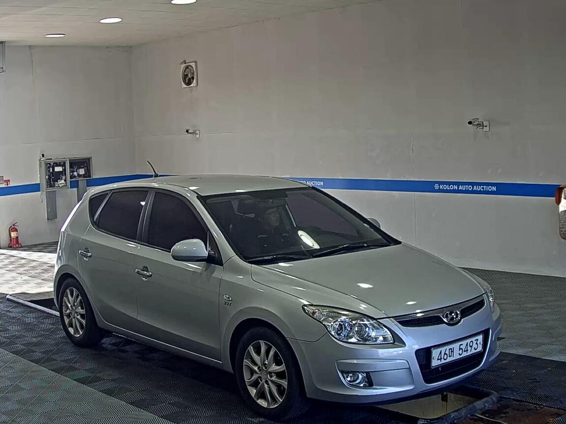 HYUNDAI i30 1.6 VVT PREMIER 2008 - zdjęcie 3