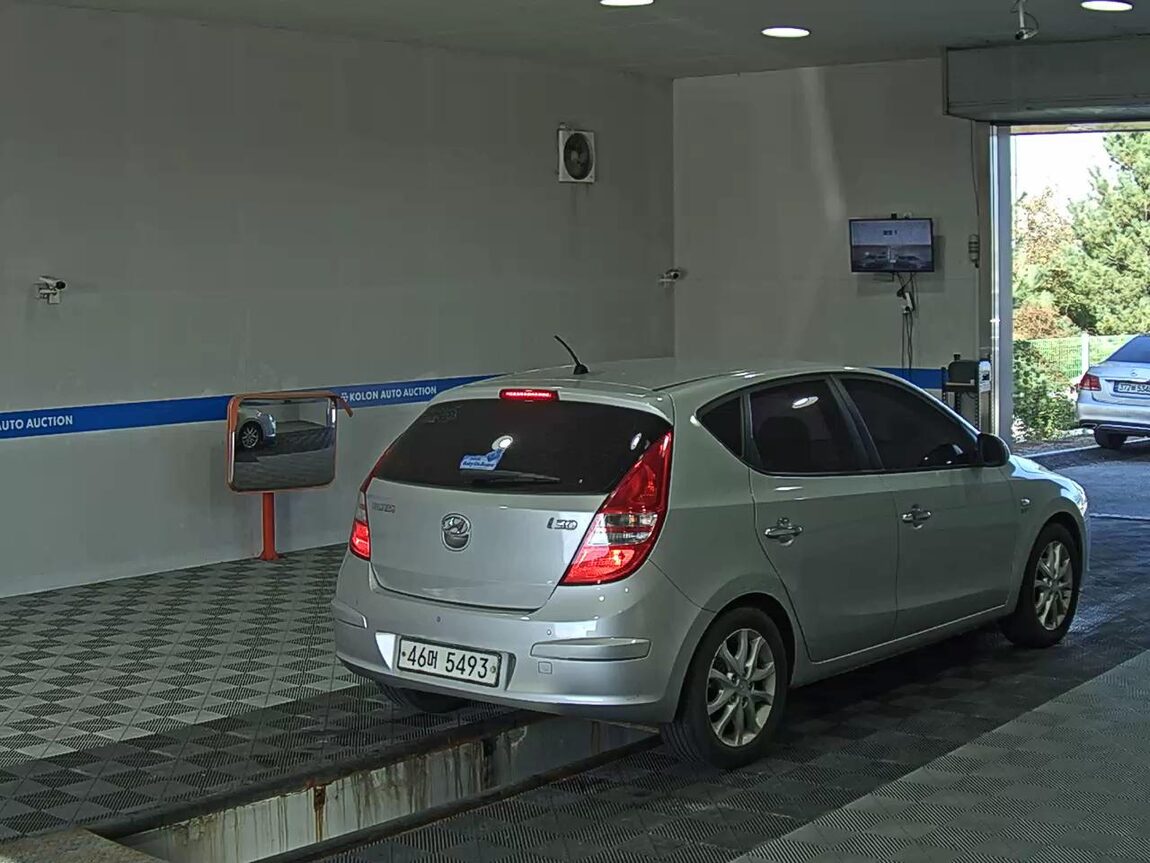 HYUNDAI i30 1.6 VVT PREMIER 2008 - zdjęcie 5