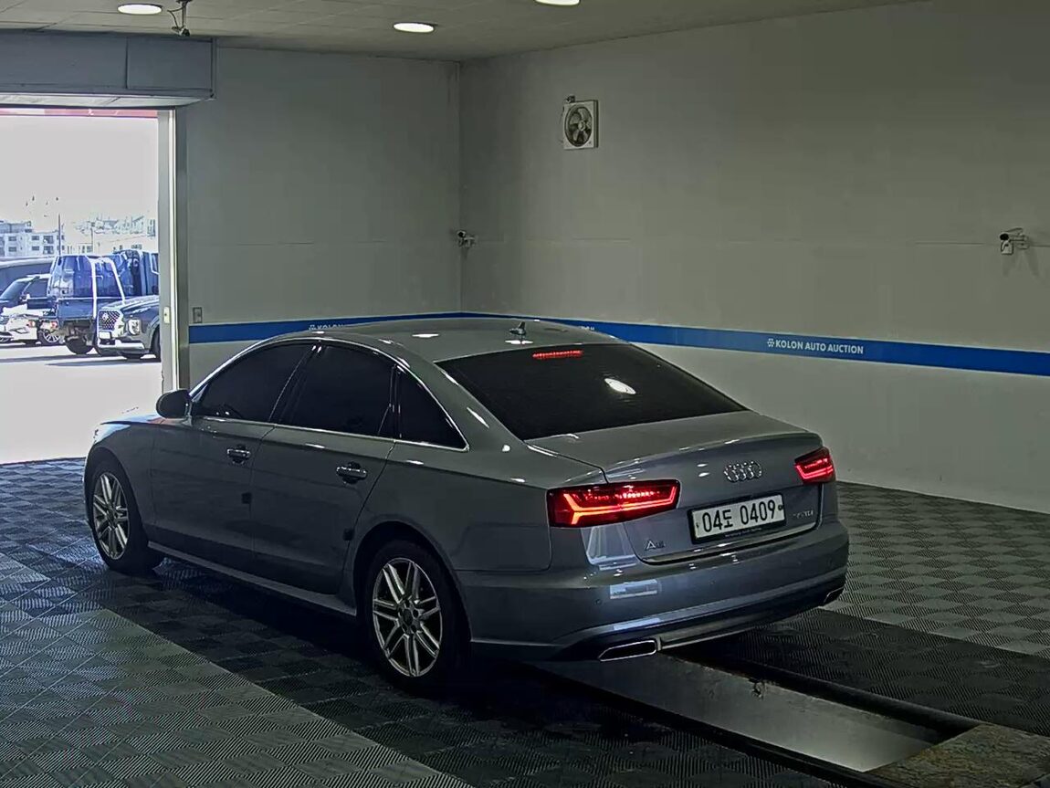 AUDI A6 (4TH GEN) 35 TDI COMFORT 2016 - zdjęcie 6