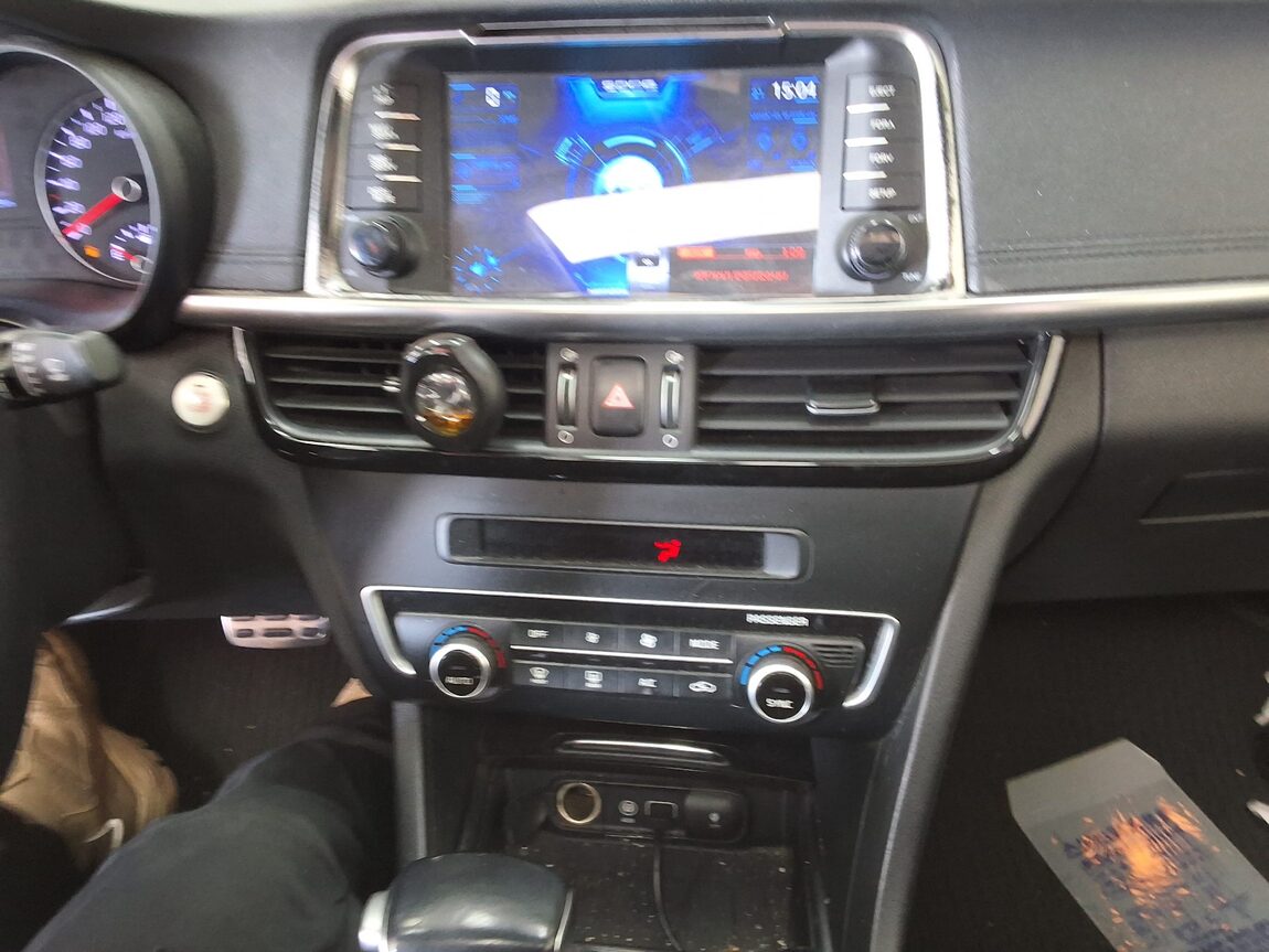 KIA NEW K5 1.7 DIESEL NOBLESSE SX 2016 - zdjęcie 24