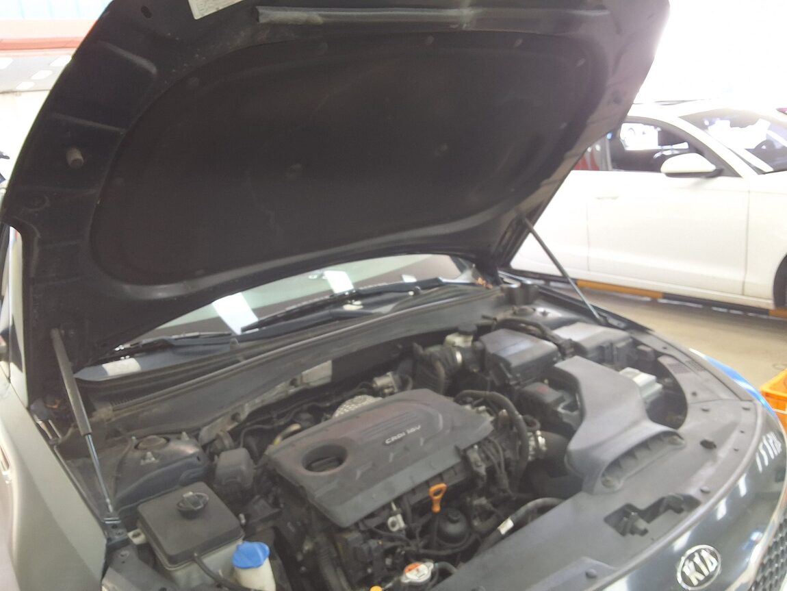 KIA NEW K5 1.7 DIESEL NOBLESSE SX 2016 - zdjęcie 18