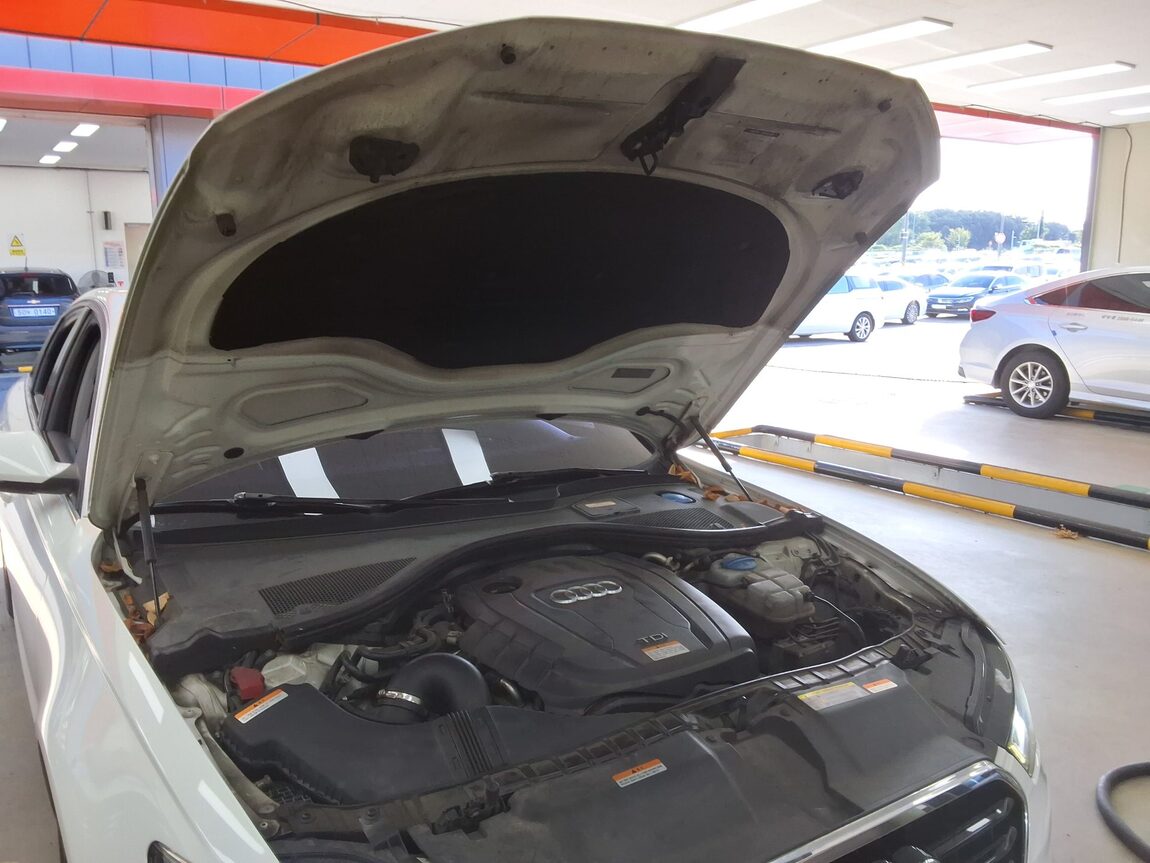 AUDI A6 (4TH GEN) 2.0 TDI 2014 - zdjęcie 18