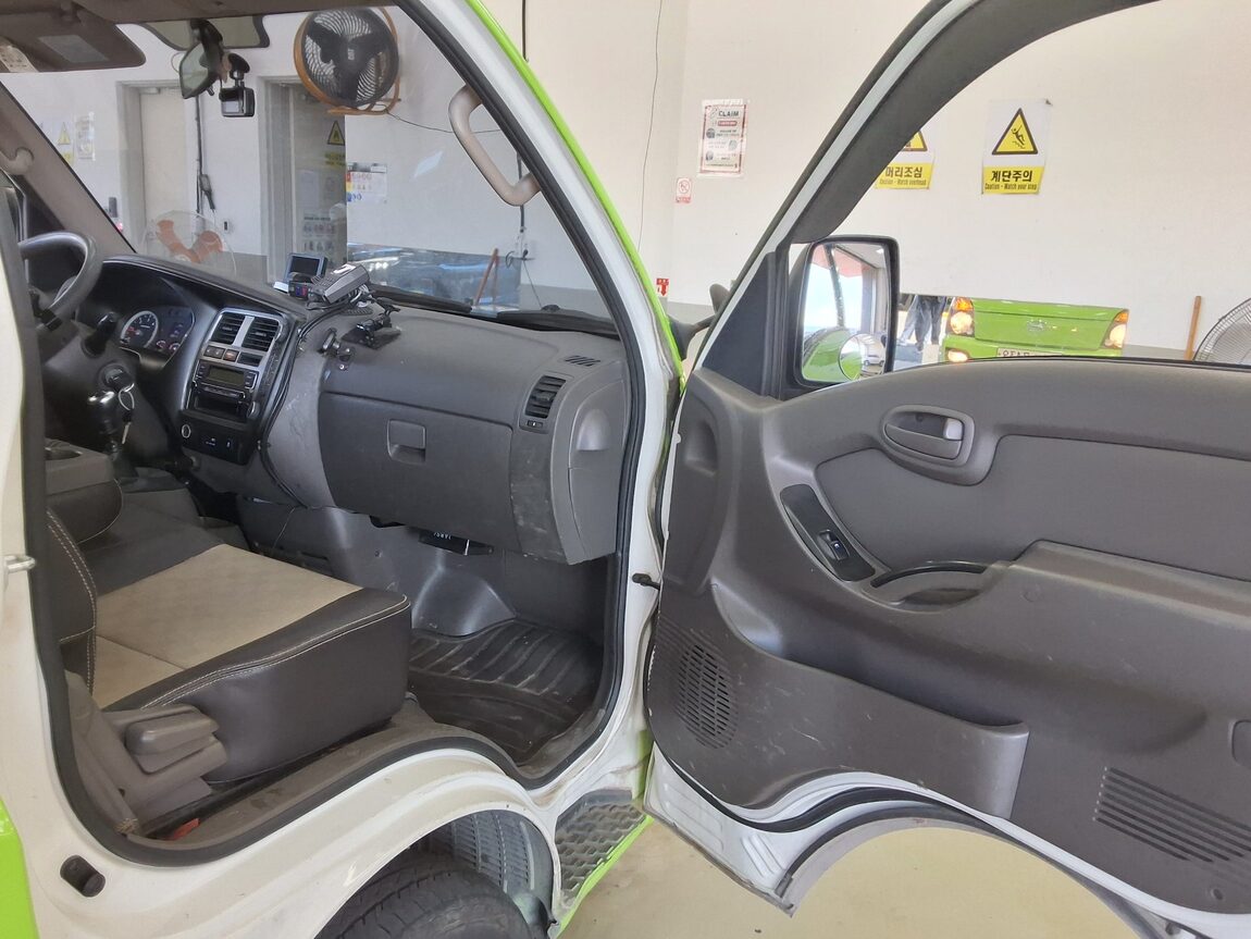 HYUNDAI PORTER II CRDi STANDARD CAB EXTRA LONG WHEELBASE STYLE 2017 - zdjęcie 11