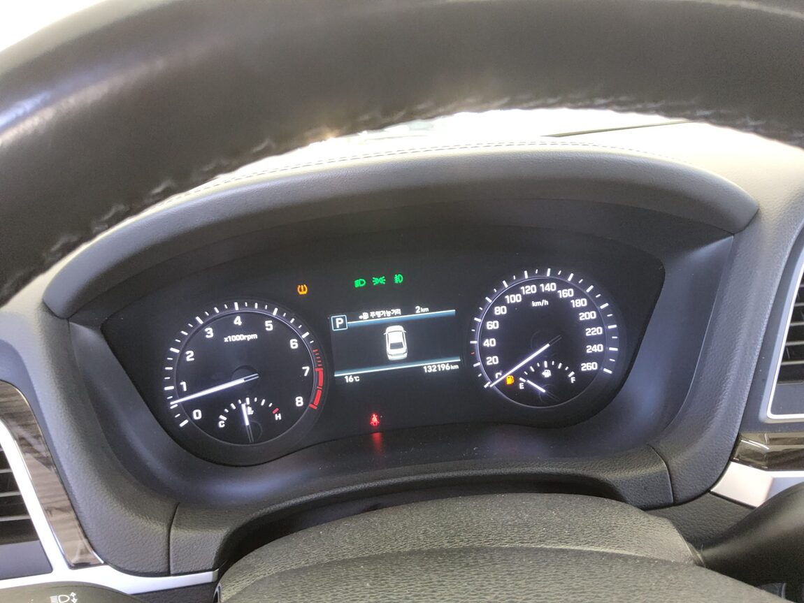 GENESIS G80 3.3 GDi LUXURY 2017 - zdjęcie 9