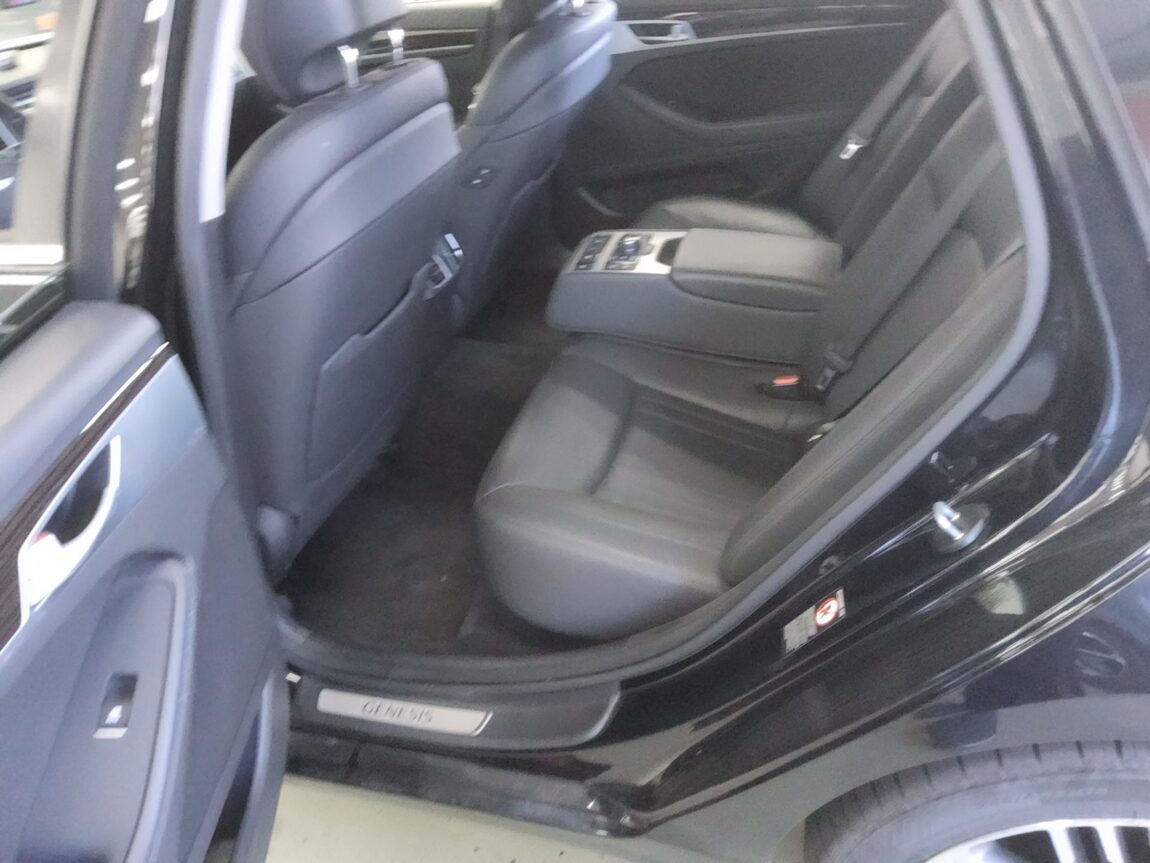 GENESIS G80 3.3 GDi LUXURY 2017 - zdjęcie 12