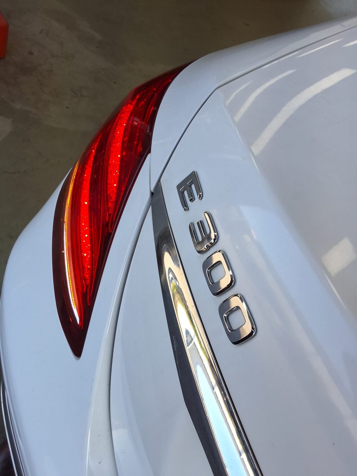 MERCEDES-BENZ E-CLASS (5TH GEN) E200 AVANTGARDE 2018 - zdjęcie 26