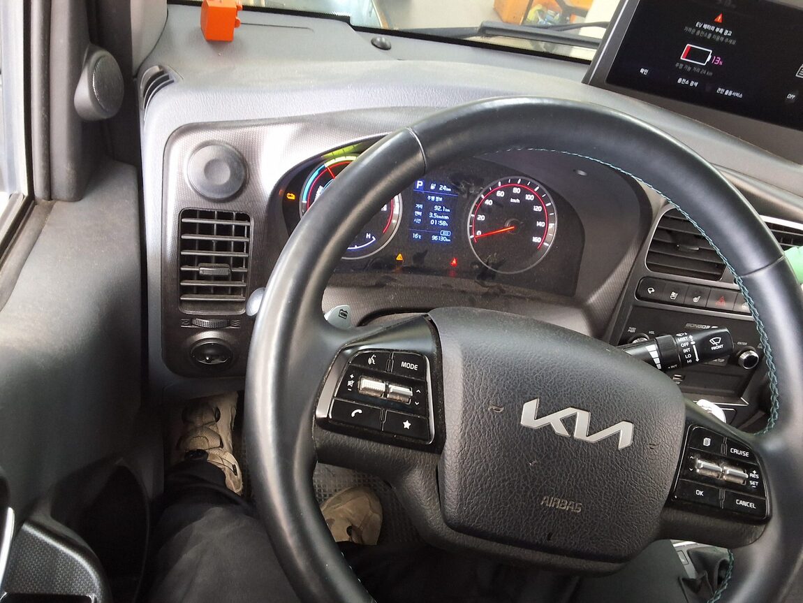 KIA BONGO III EV CARGO GLS 2022 - zdjęcie 19