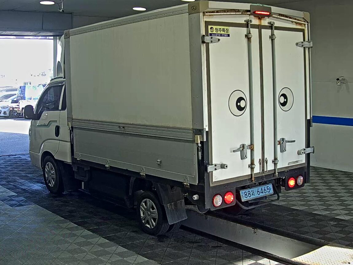 KIA BONGO III EV CARGO GLS 2022 - zdjęcie 6