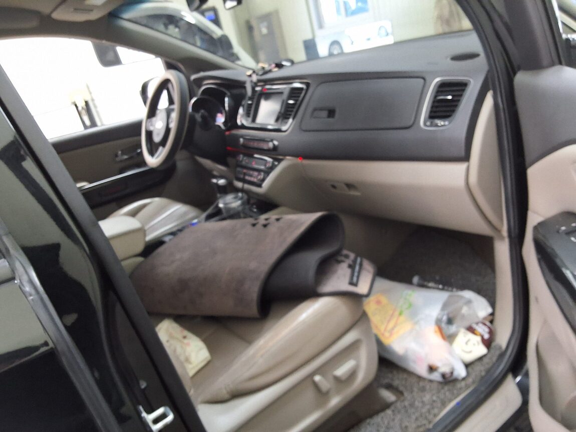 KIA ALL NEW CARNIVAL 9-SEATER DIESEL NOBLESSE 2017 - zdjęcie 15