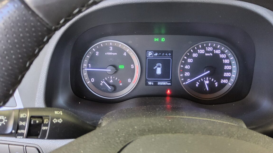 HYUNDAI ALL NEW TUCSON DIESEL 1.7 2WD MODERN 2018 - zdjęcie 9
