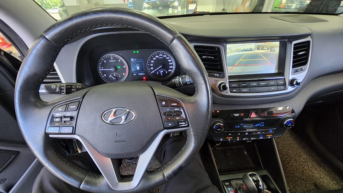 HYUNDAI ALL NEW TUCSON DIESEL 1.7 2WD MODERN 2018 - zdjęcie 19
