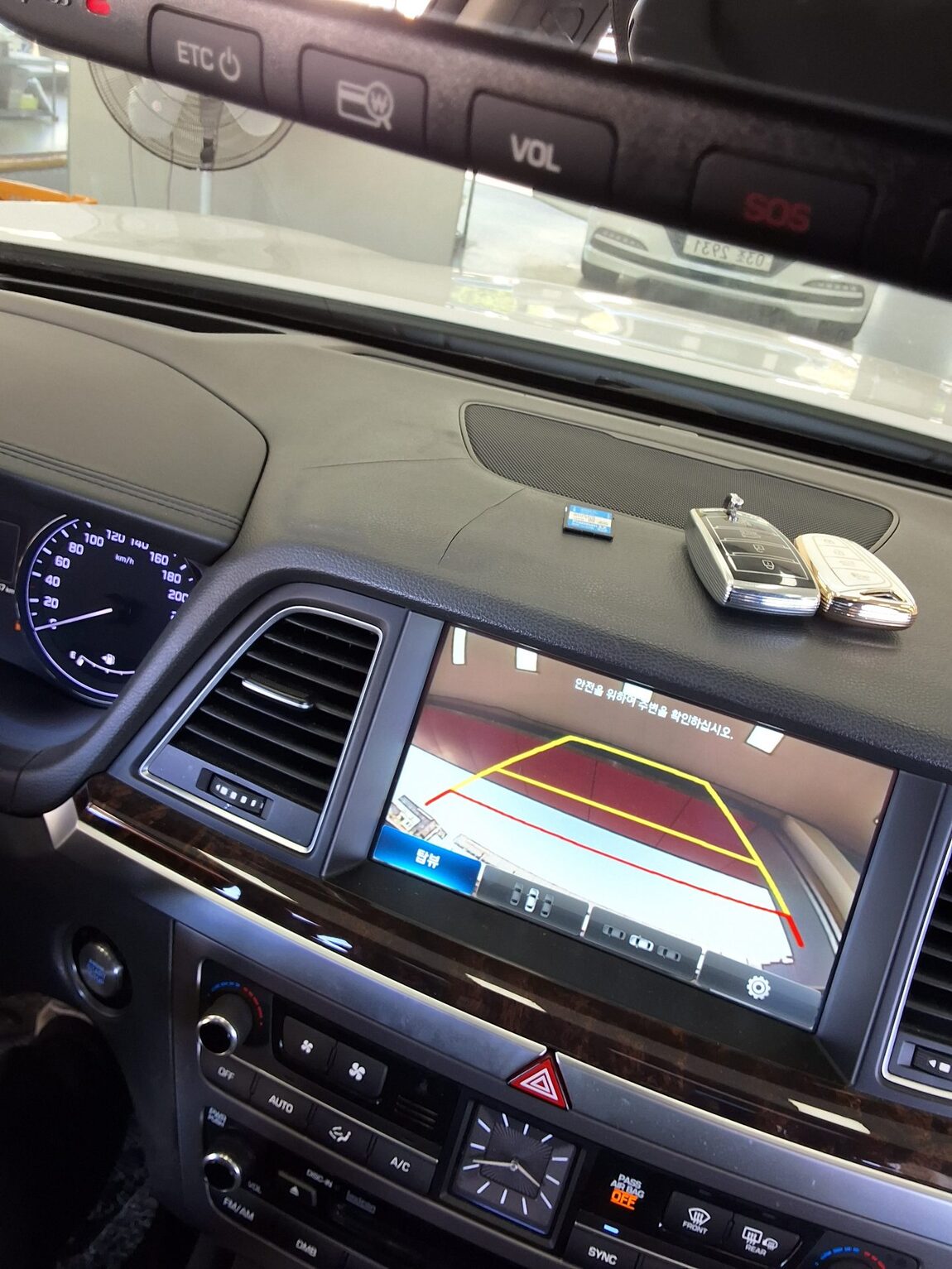 HYUNDAI GENESIS DH G330 AWD PREMIUM 2016 - zdjęcie 17
