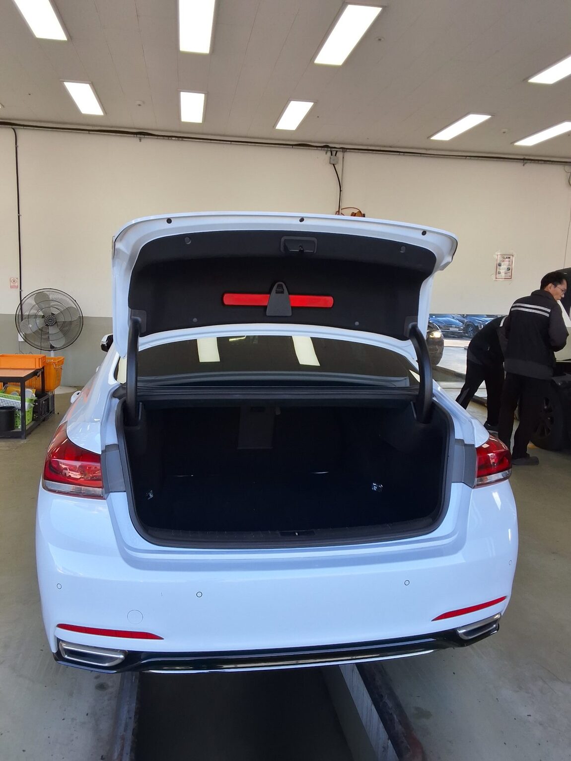 HYUNDAI GENESIS DH G330 AWD PREMIUM 2016 - zdjęcie 15