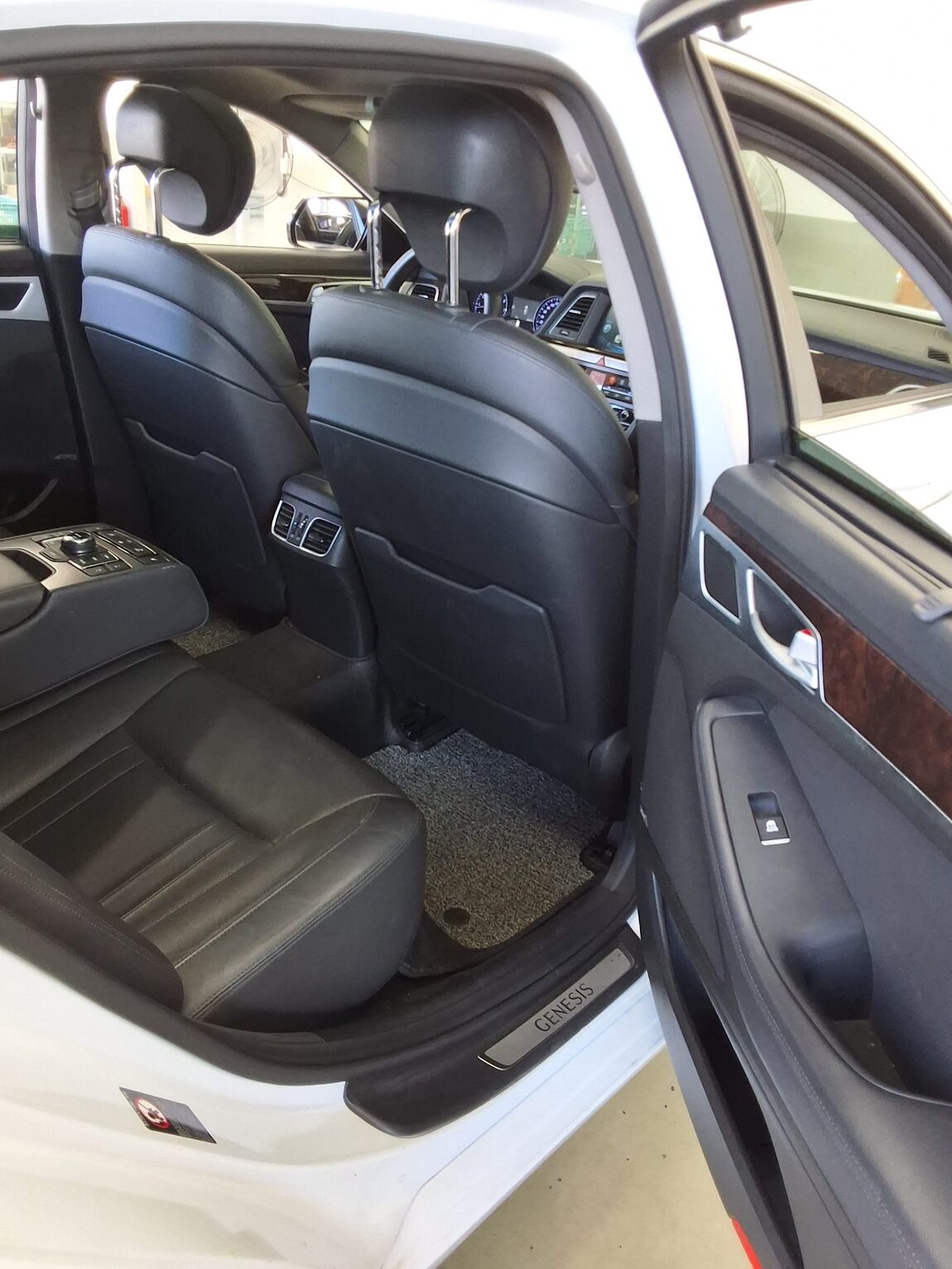 HYUNDAI GENESIS DH G330 AWD PREMIUM 2016 - zdjęcie 13