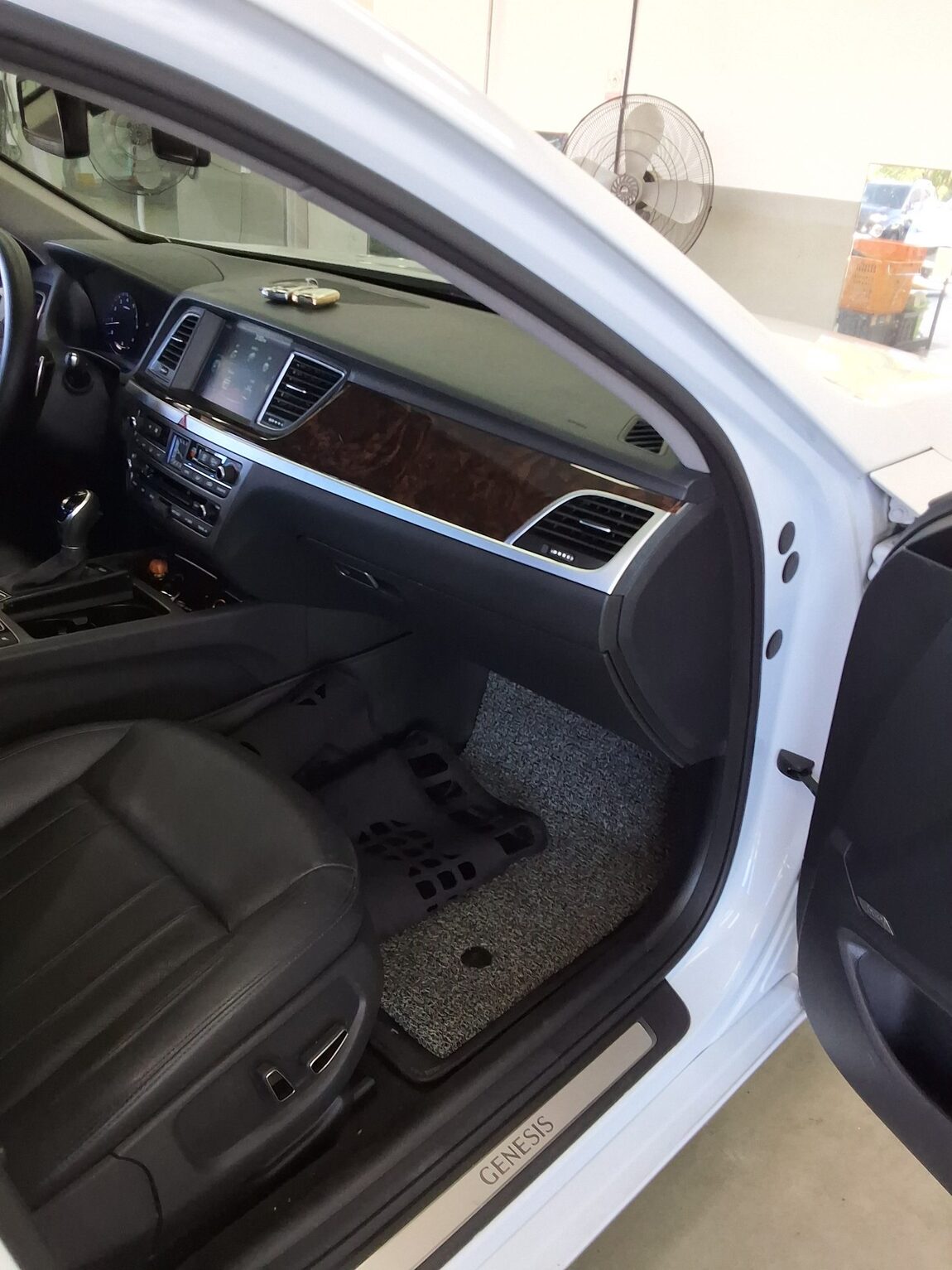 HYUNDAI GENESIS DH G330 AWD PREMIUM 2016 - zdjęcie 14