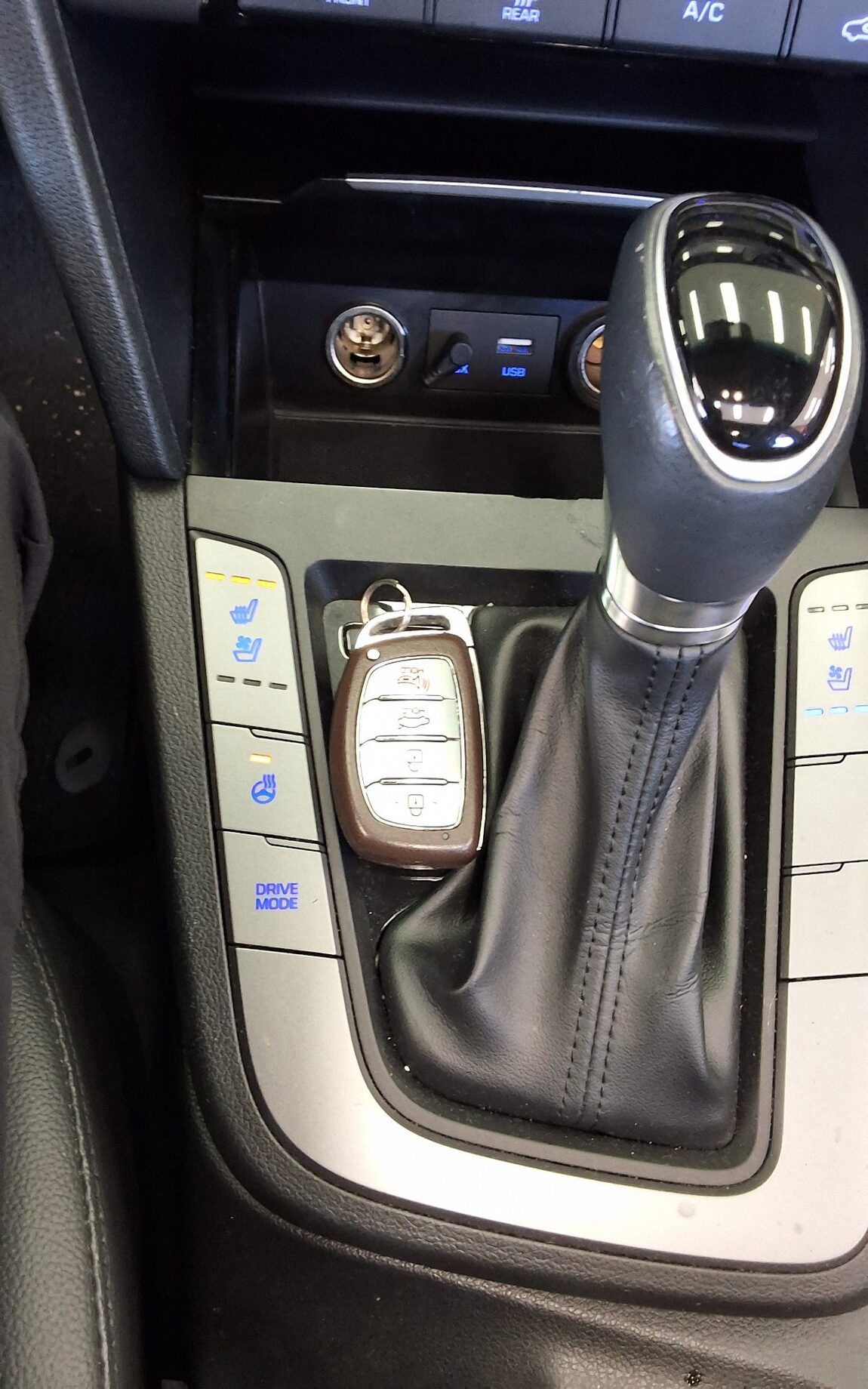 HYUNDAI AVANTE AD 1.6 GDi SMART 2018 - zdjęcie 21