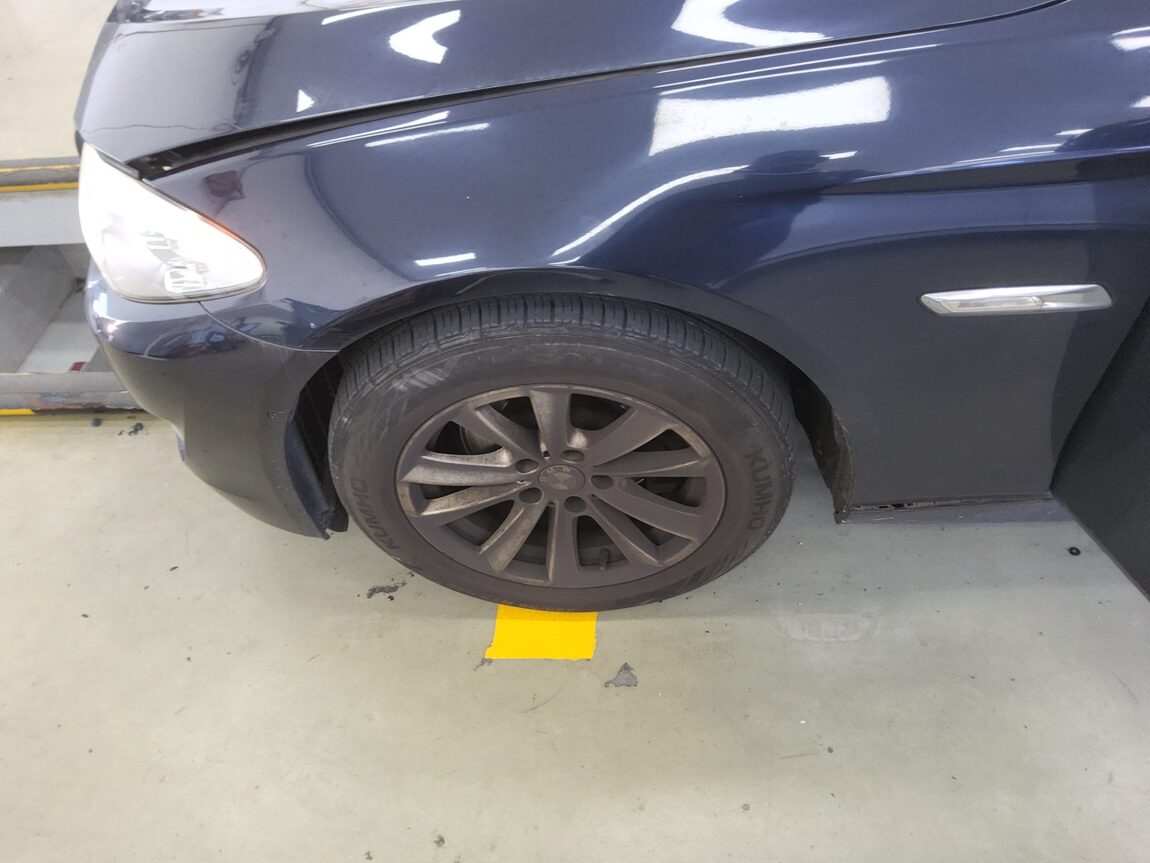 BMW 5 SERIES (6TH GEN) 520d 2013 - zdjęcie 22