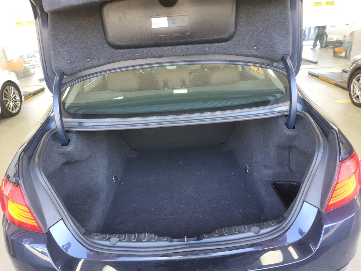 BMW 5 SERIES (6TH GEN) 520d 2013 - zdjęcie 15