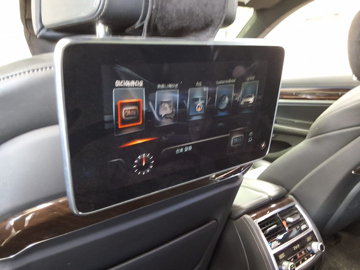 BMW 7 SERIES (6TH GEN) 730Ld xDRIVE 2016 - zdjęcie 28