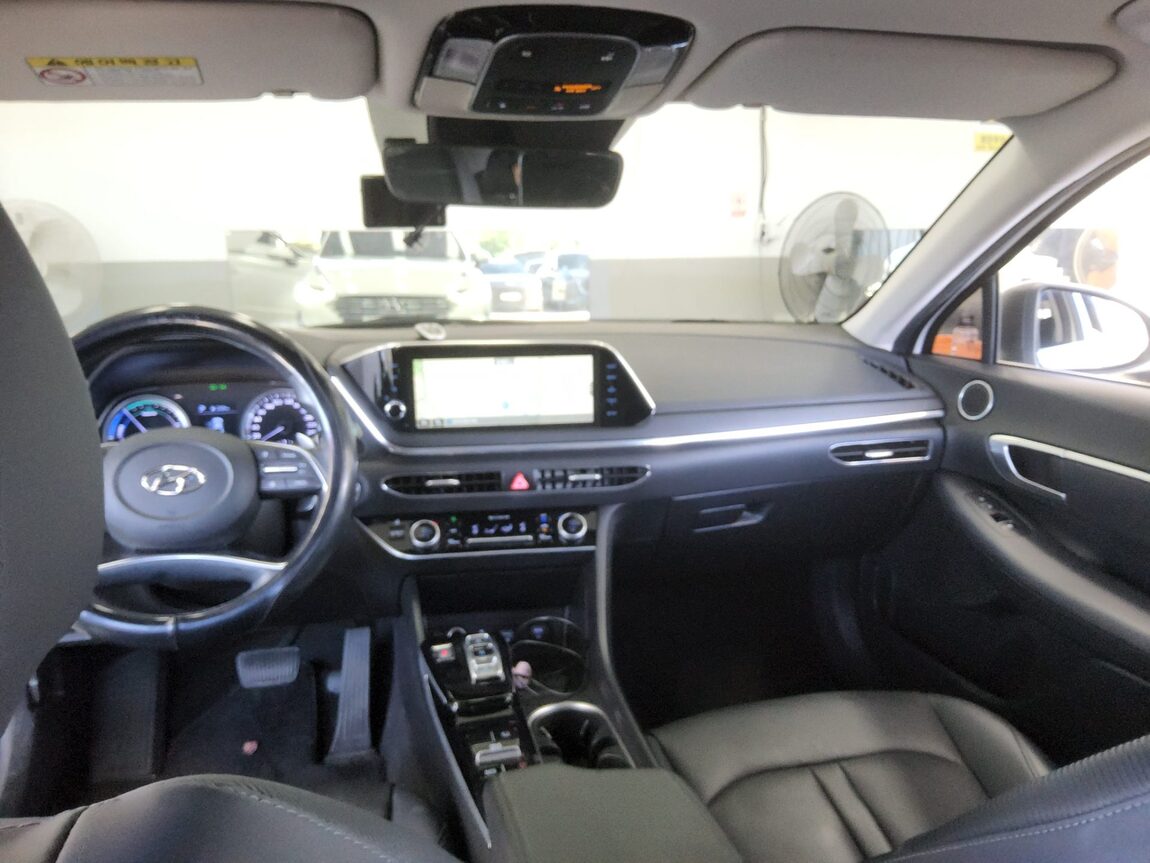 HYUNDAI SONATA (DN8) HYBRID 2.0 HEV PREMIUM 2020 - zdjęcie 11