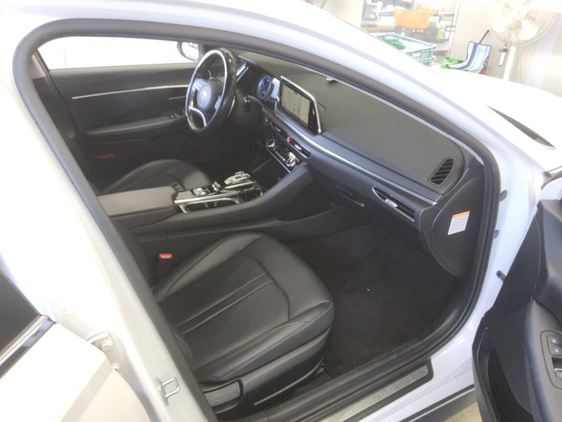 HYUNDAI SONATA (DN8) HYBRID 2.0 HEV PREMIUM 2020 - zdjęcie 14