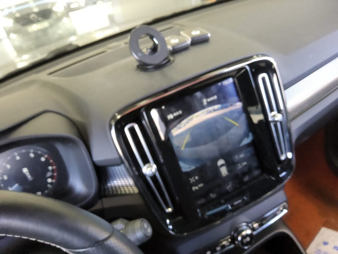 VOLVO XC40 2.0 T4 AWD R DESIGN 2019 - zdjęcie 18