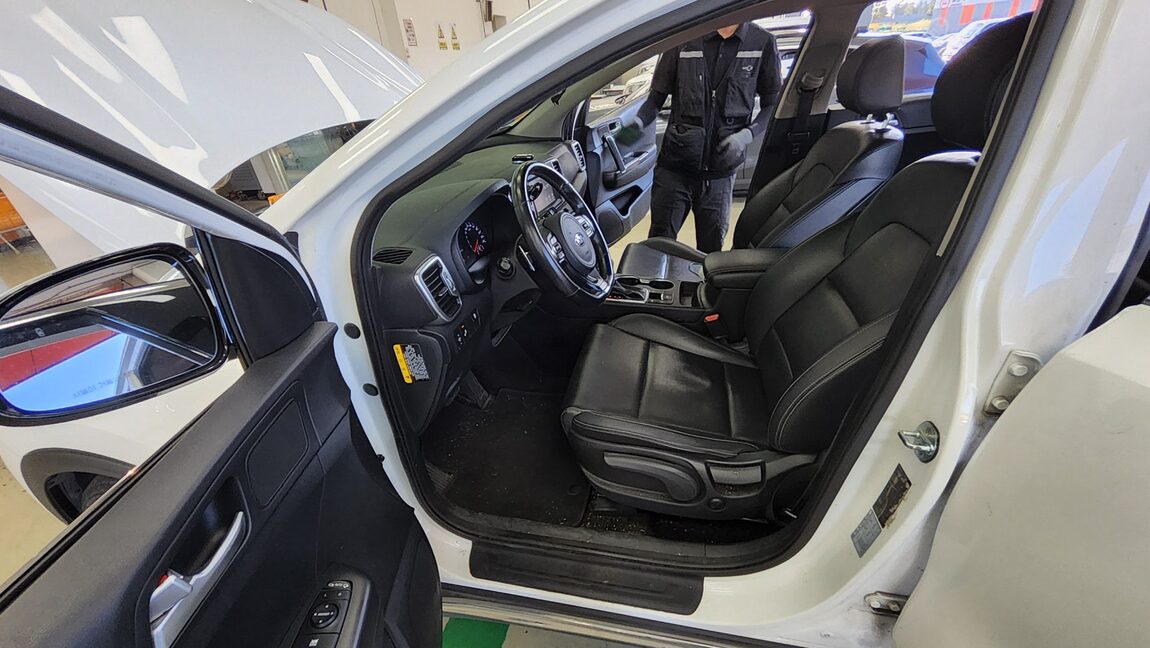 KIA NEW SPORTAGE 1.7 2WD TRENDY 2017 - zdjęcie 10