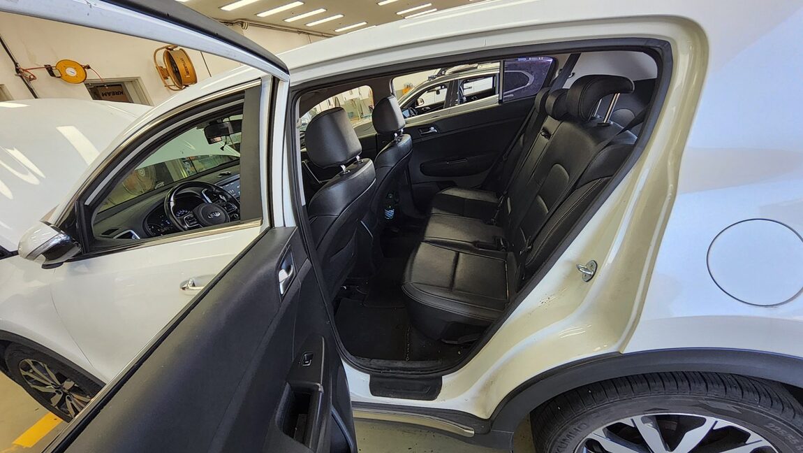 KIA NEW SPORTAGE 1.7 2WD TRENDY 2017 - zdjęcie 12