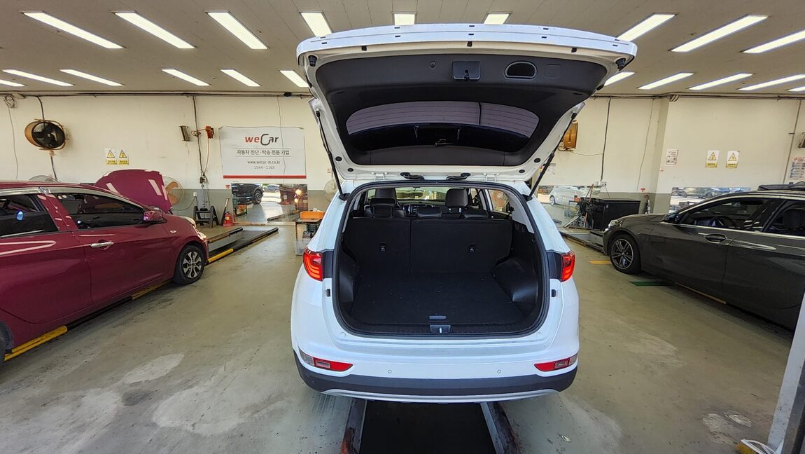 KIA NEW SPORTAGE 1.7 2WD TRENDY 2017 - zdjęcie 15