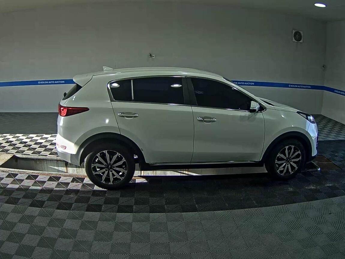KIA NEW SPORTAGE 1.7 2WD TRENDY 2017 - zdjęcie 4