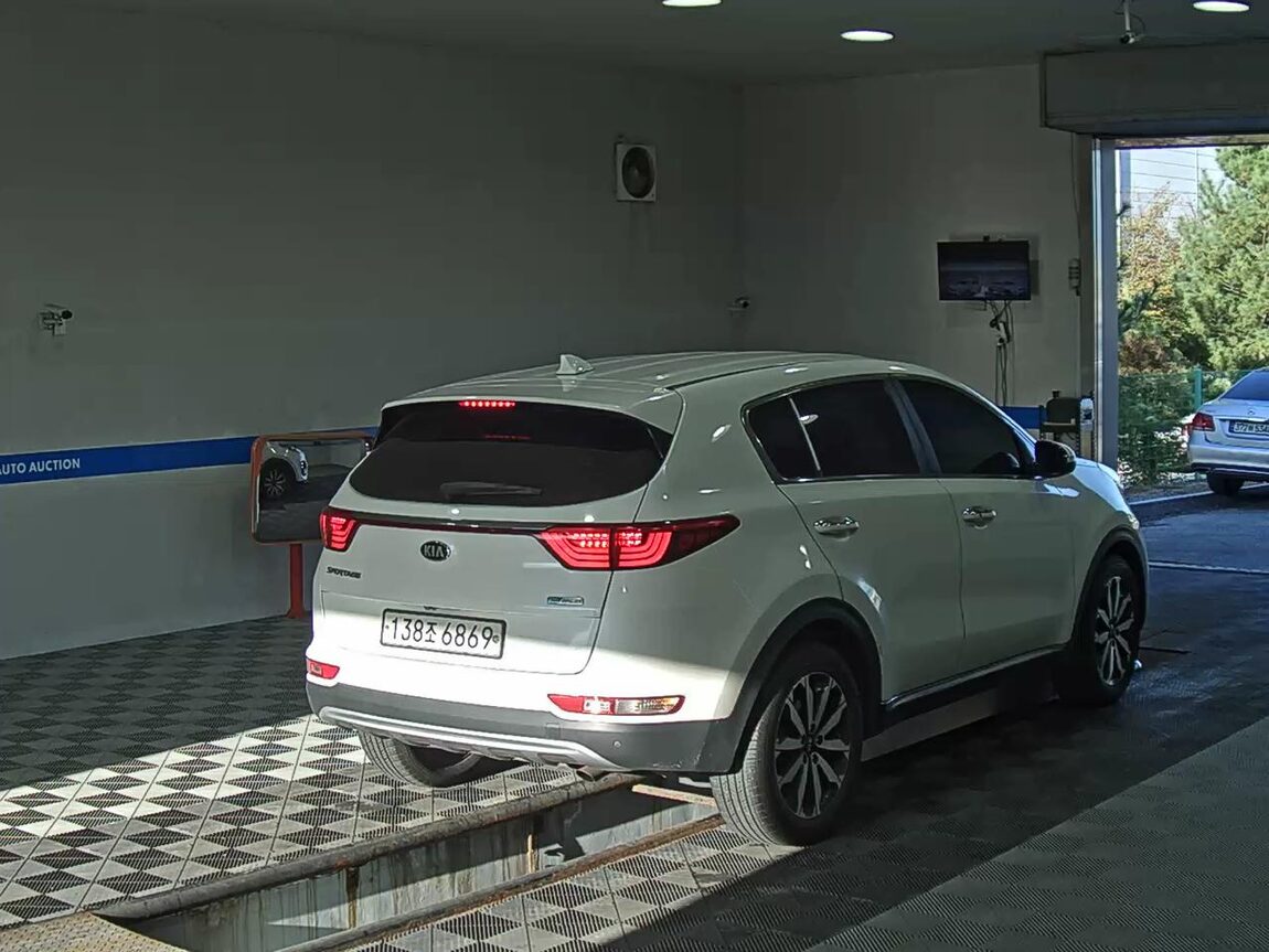 KIA NEW SPORTAGE 1.7 2WD TRENDY 2017 - zdjęcie 5