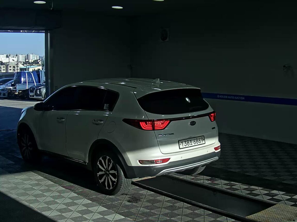 KIA NEW SPORTAGE 1.7 2WD TRENDY 2017 - zdjęcie 6
