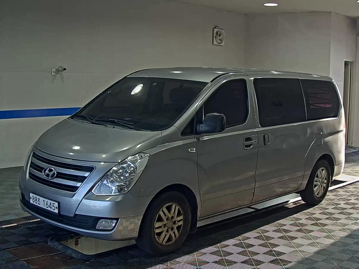 HYUNDAI GRAND STAREX 5-SEATER DIESEL VAN MODERN 2017 - zdjęcie 2