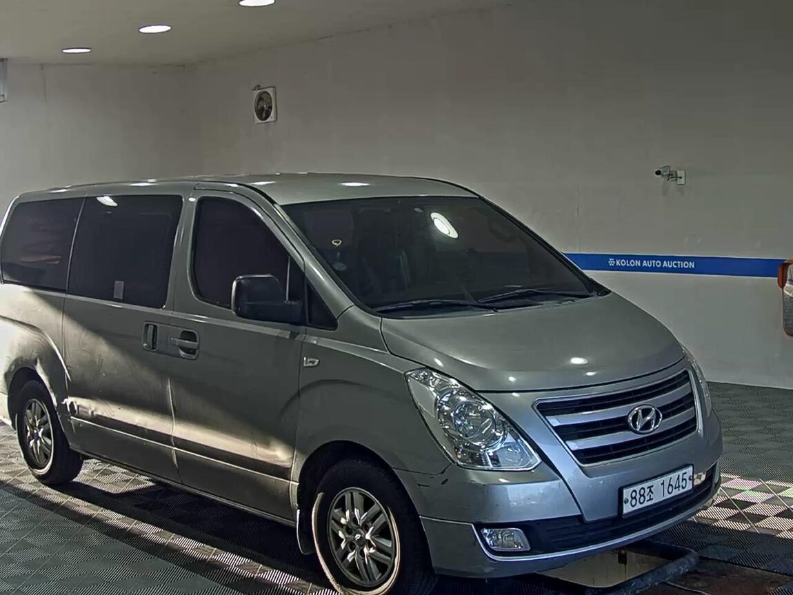 HYUNDAI GRAND STAREX 5-SEATER DIESEL VAN MODERN 2017 - zdjęcie 3
