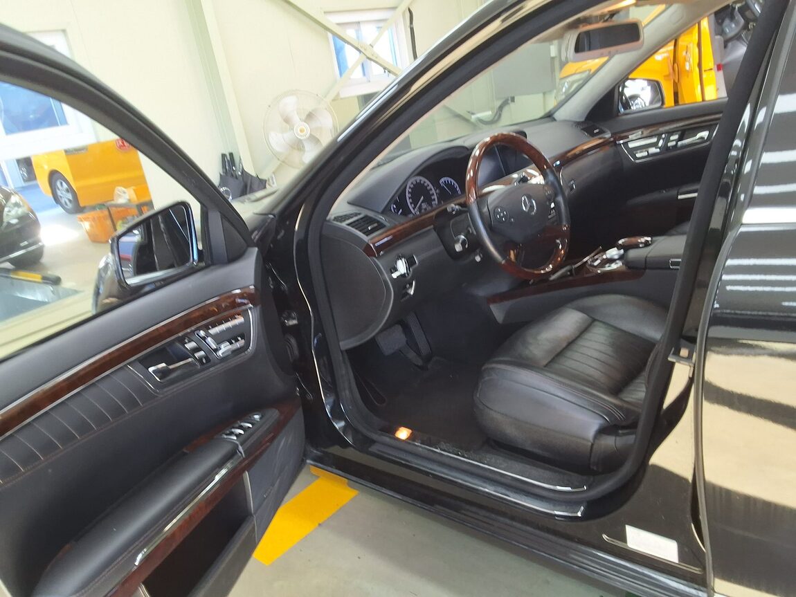 MERCEDES-BENZ S-CLASS (5TH GEN) S600L 2011 - zdjęcie 11