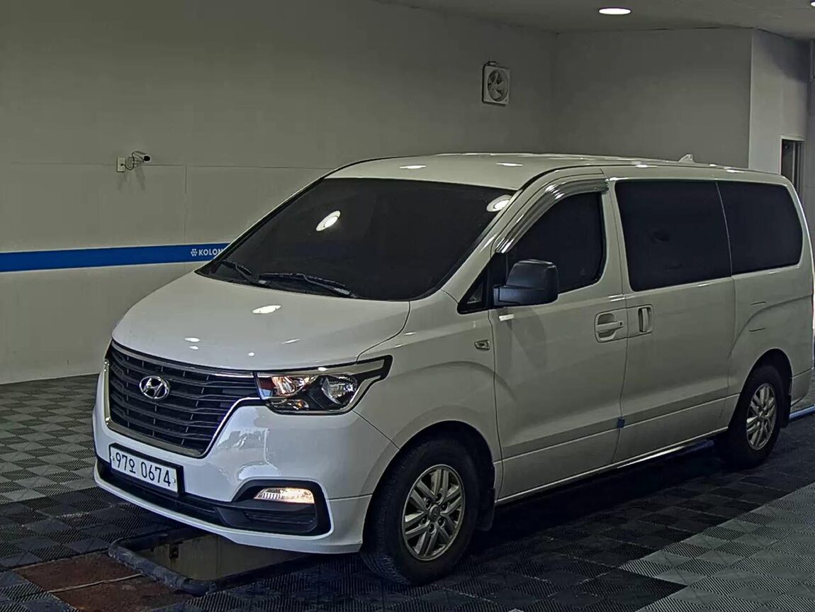 HYUNDAI THE NEW GRAND STAREX 3-SEATER DIESEL VAN SMART 2019 - zdjęcie 2