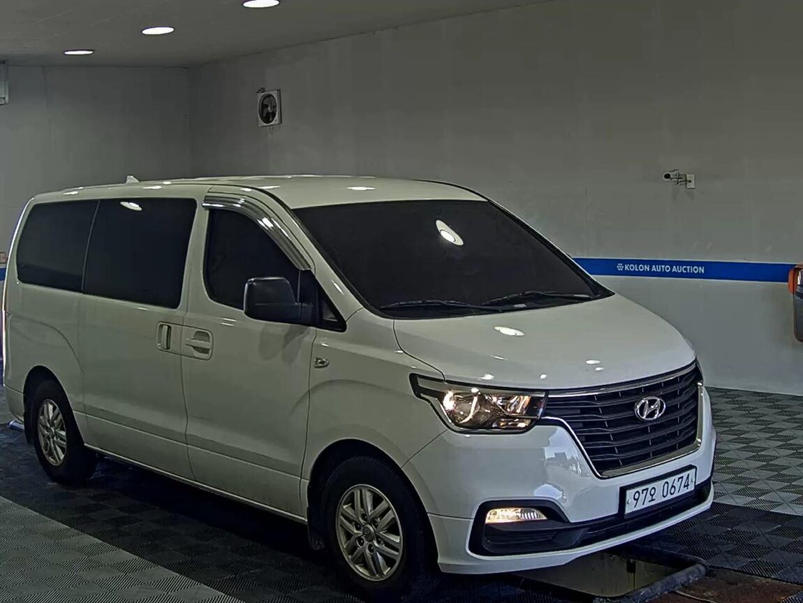 HYUNDAI THE NEW GRAND STAREX 3-SEATER DIESEL VAN SMART 2019 - zdjęcie 3