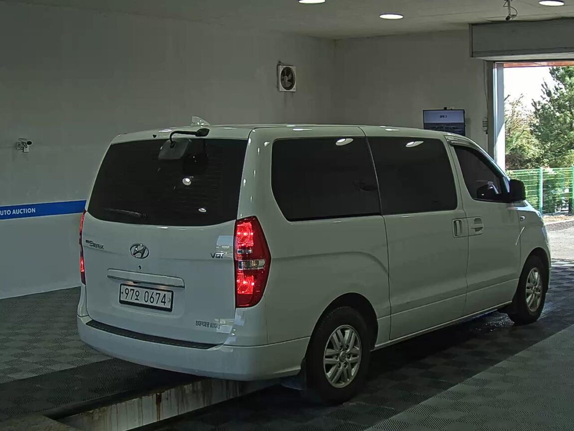 HYUNDAI THE NEW GRAND STAREX 3-SEATER DIESEL VAN SMART 2019 - zdjęcie 5