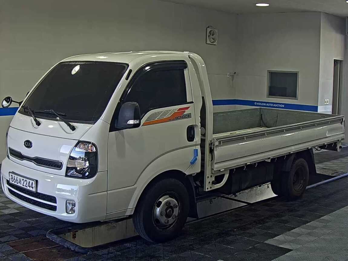 KIA BONGO III CARGO 1.2 TON STANDARD CAB EXTRA LONG WHEELBASE 2019 - zdjęcie 2