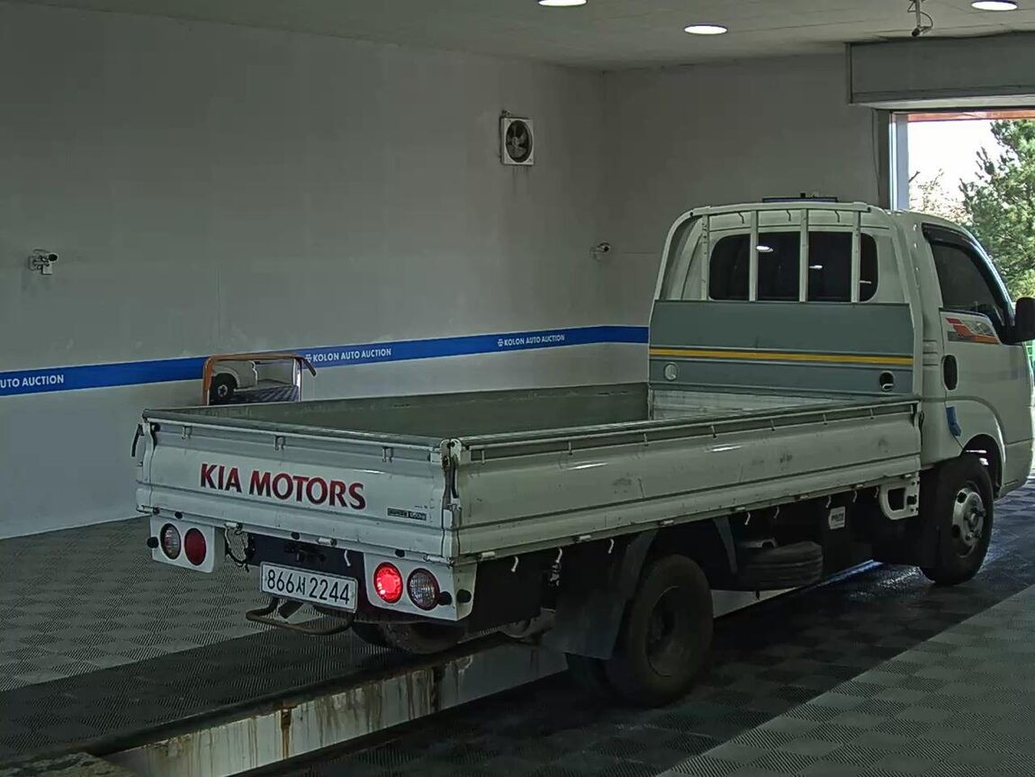 KIA BONGO III CARGO 1.2 TON STANDARD CAB EXTRA LONG WHEELBASE 2019 - zdjęcie 5