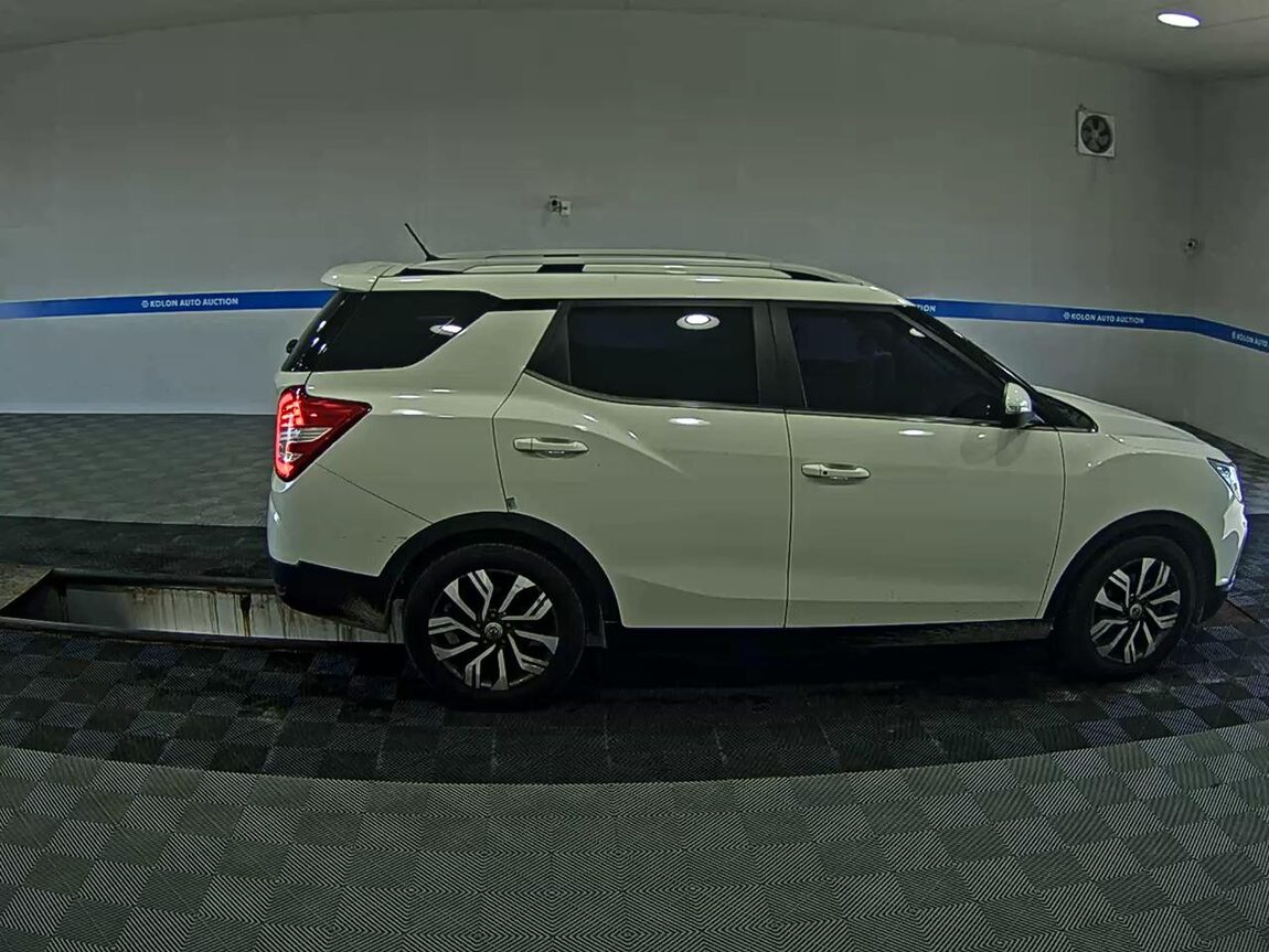 KG MOBILITY (SSANGYONG) TIVOLI AIR DIESEL 2WD IX 2019 - zdjęcie 4