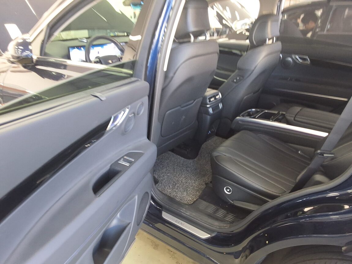GENESIS NEW GV80 2.5 GASOLINE AWD BASE MODEL 2025 - zdjęcie 12