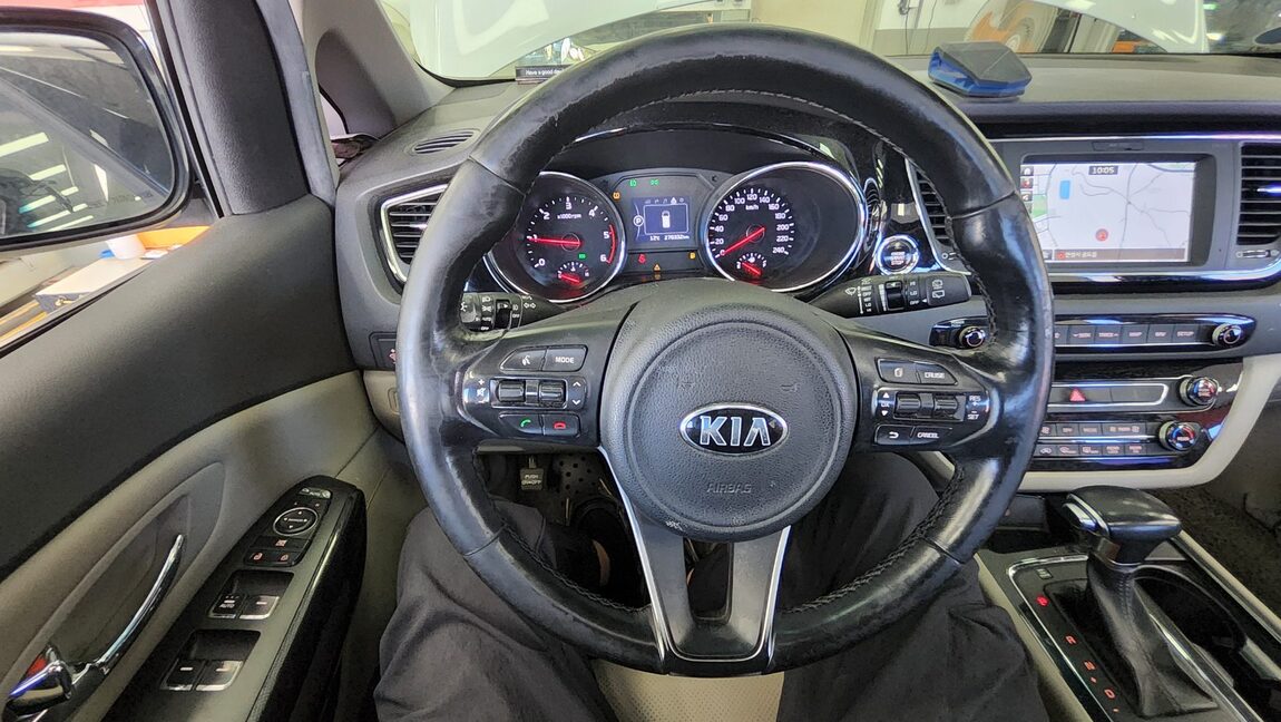 KIA ALL NEW CARNIVAL 9-SEATER DIESEL PRESTIGE 2018 - zdjęcie 17