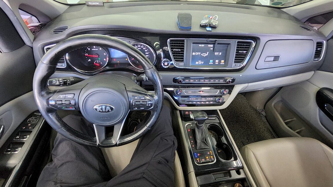 KIA ALL NEW CARNIVAL 9-SEATER DIESEL PRESTIGE 2018 - zdjęcie 11