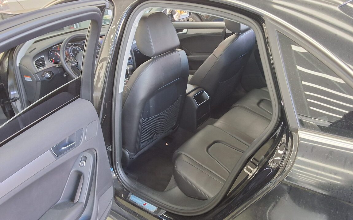 AUDI A4 (4TH GEN) 35 TDI QUATTRO DYNAMIC 2015 - zdjęcie 12