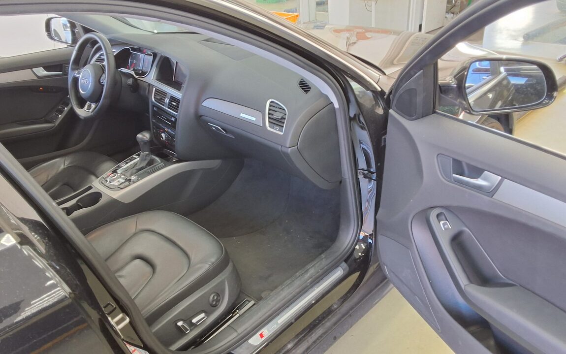 AUDI A4 (4TH GEN) 35 TDI QUATTRO DYNAMIC 2015 - zdjęcie 14