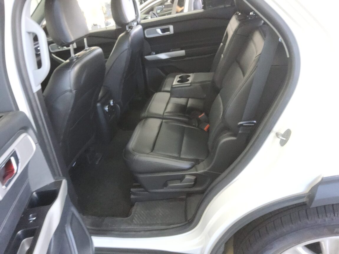 FORD EXPLORER (6TH GEN) 2.3 AWD LIMITED 2022 - zdjęcie 12