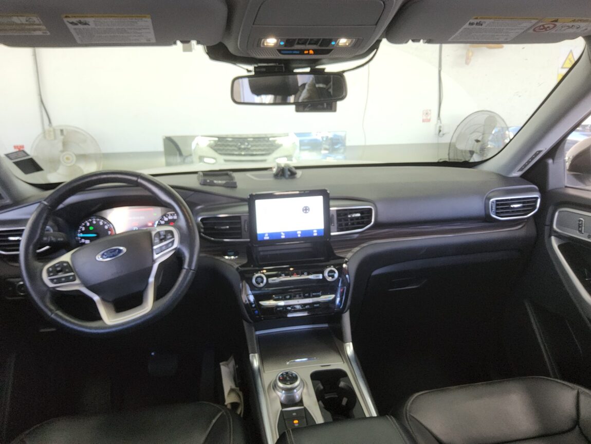 FORD EXPLORER (6TH GEN) 2.3 AWD LIMITED 2022 - zdjęcie 11